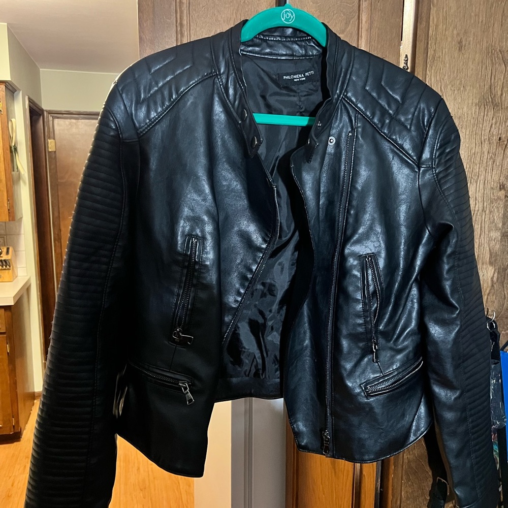 Philomena Petti faux leather jacket size L